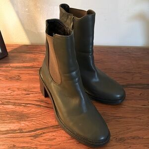 MATISSE - Olive Green Vegan Leather Heeled Chelsea Boot